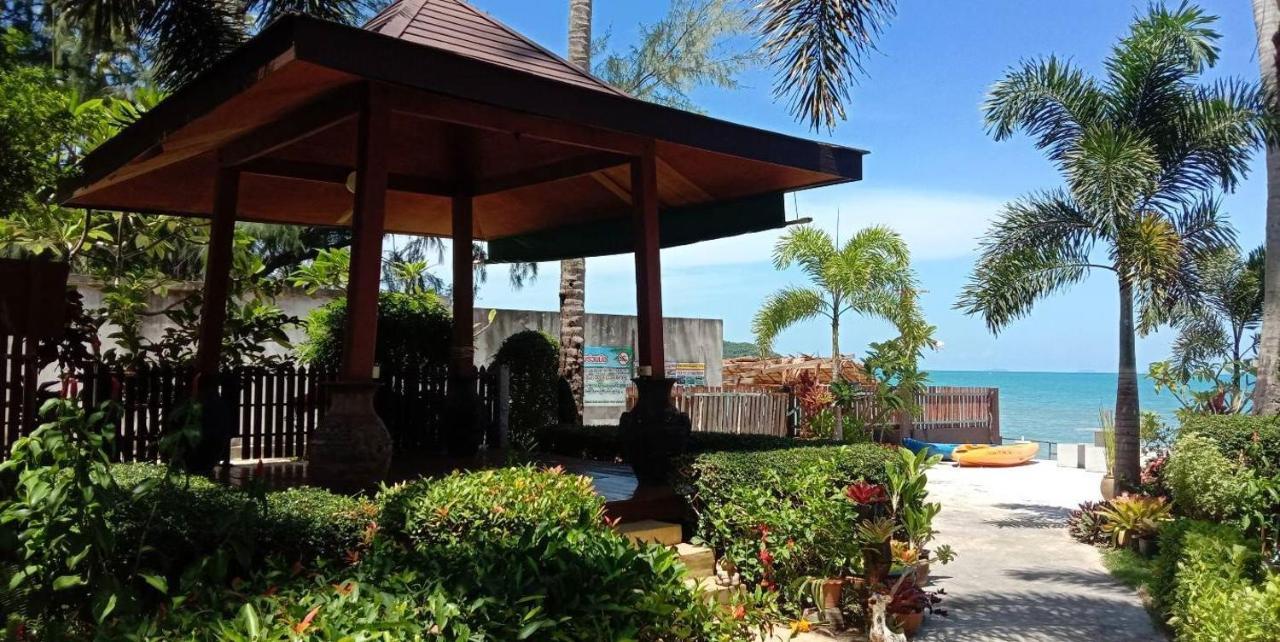 Lipa Bay Resort Lipa Noi Esterno foto