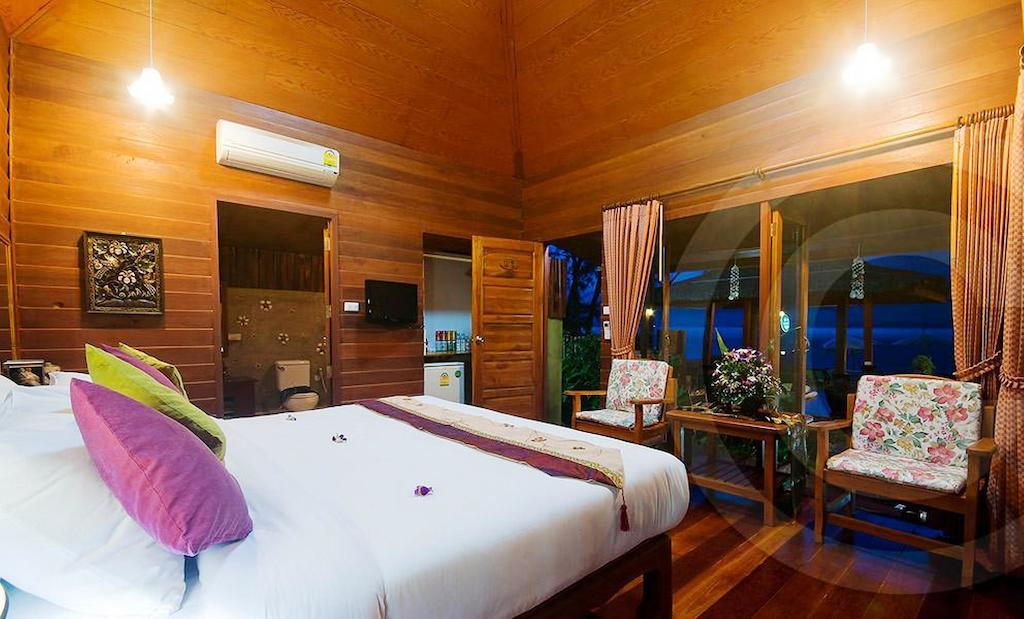 Lipa Bay Resort Lipa Noi Esterno foto