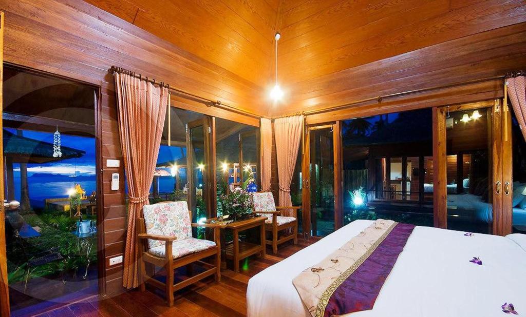 Lipa Bay Resort Lipa Noi Esterno foto