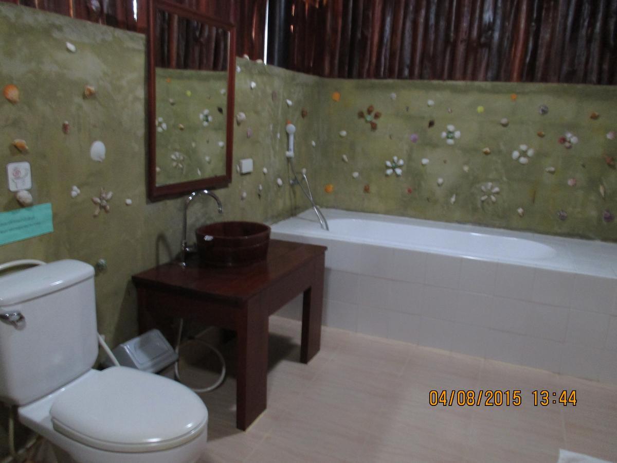 Lipa Bay Resort Lipa Noi Esterno foto