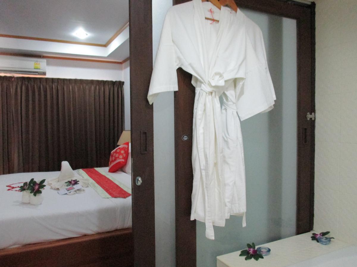 Lipa Bay Resort Lipa Noi Esterno foto