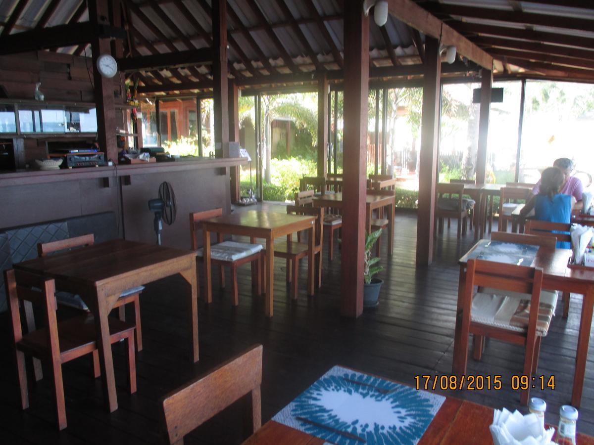 Lipa Bay Resort Lipa Noi Esterno foto